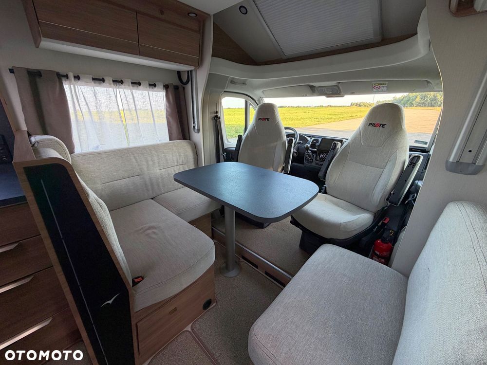 PILOTE P746GJ Expression - 17