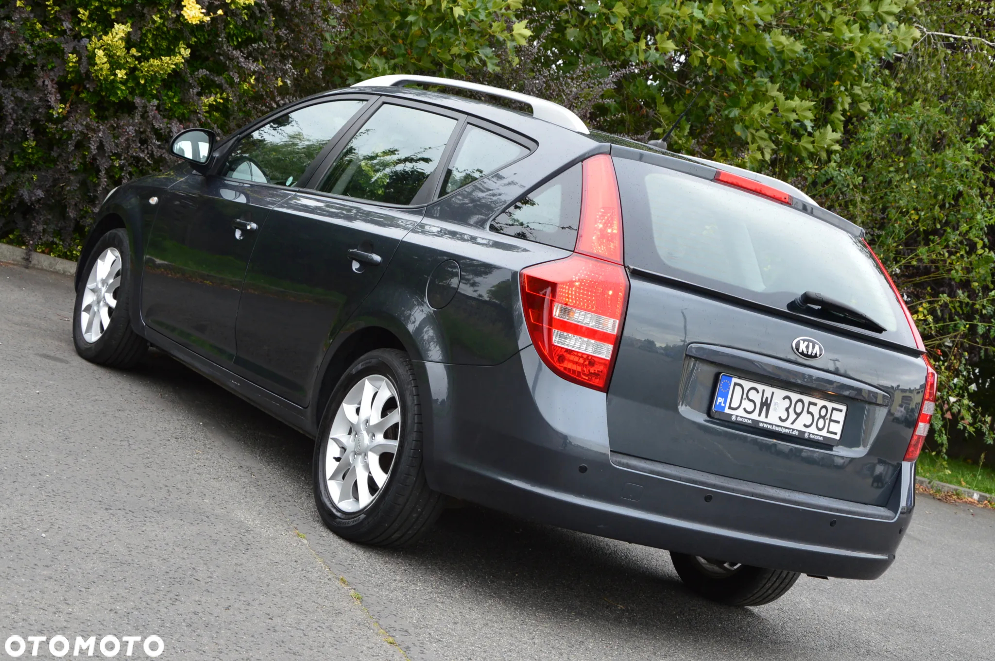 Kia Ceed Cee'd 2.0 crdi Comfort + - 16