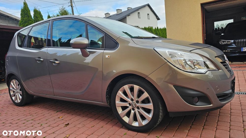 Opel Meriva 1.4 T Essentia S&S - 18