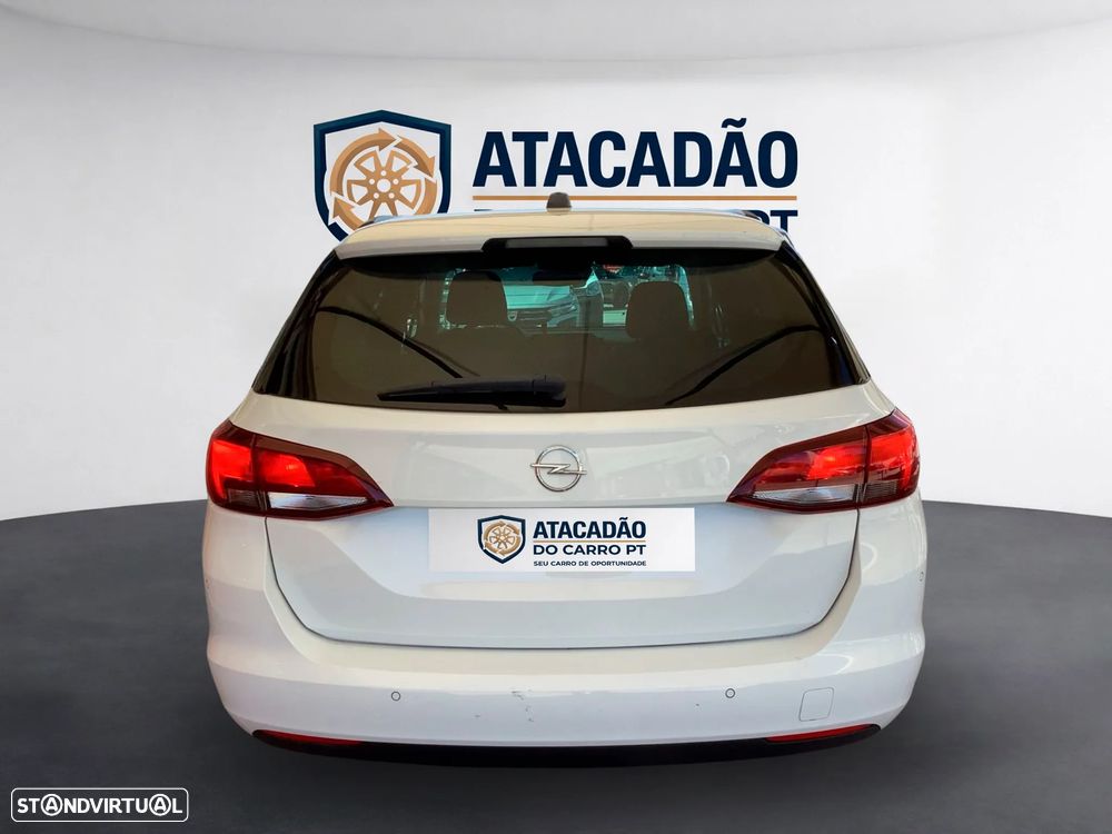 Opel Astra Sports Tourer - 11