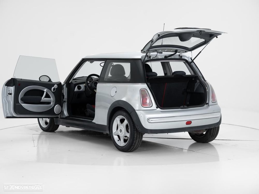 MINI 3 Portas One D - 6