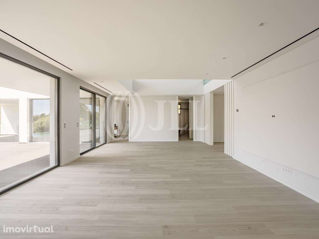 Moradia T5 +1 com jardim e piscina em Cascais - Grande imagem: 4/28