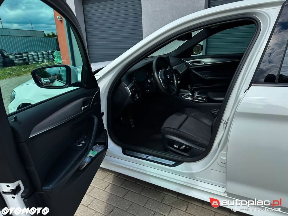 BMW Seria 5 520d M Sport sport - 19