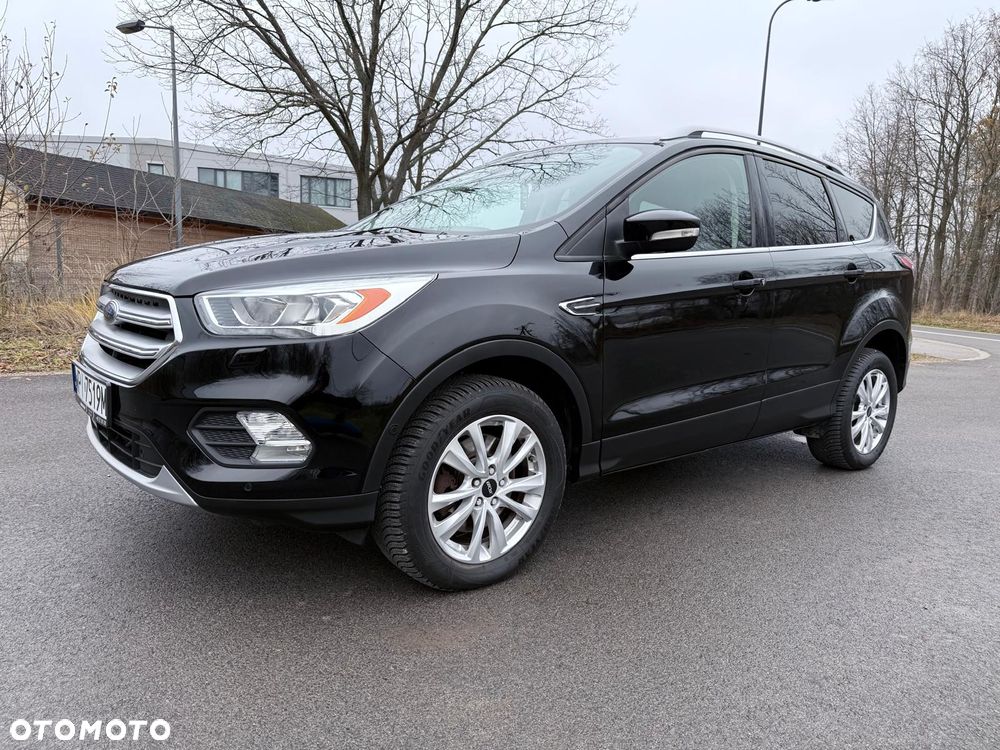 Ford Kuga 1.5 EcoBoost 4x4 Titanium - 38