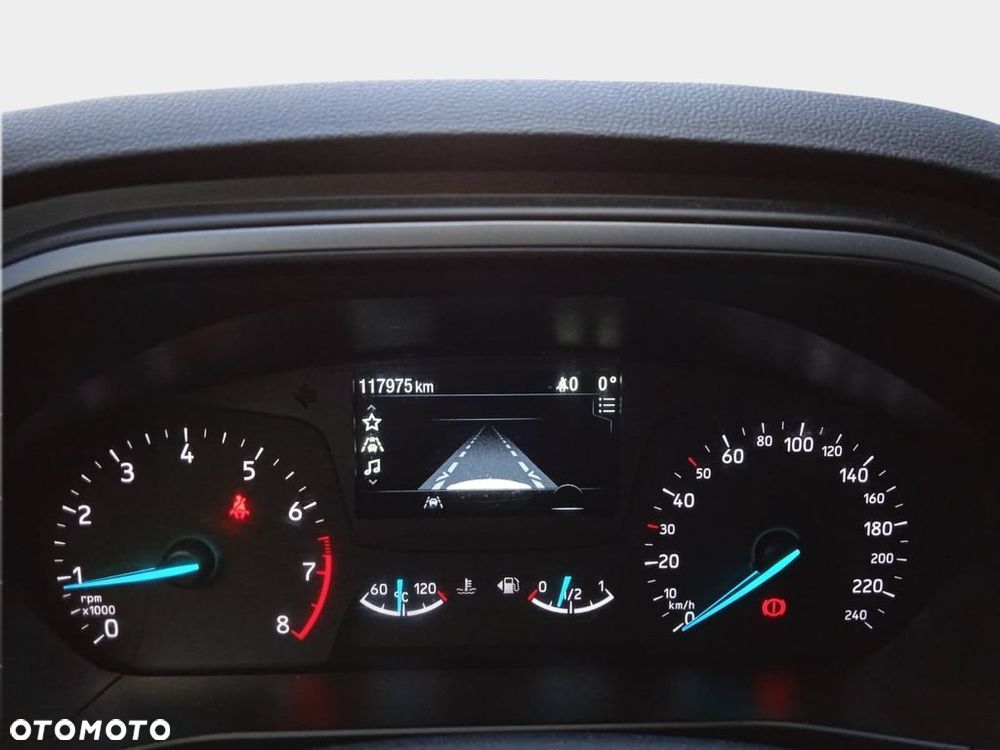 Ford Focus 1.0 EcoBoost Trend - 17