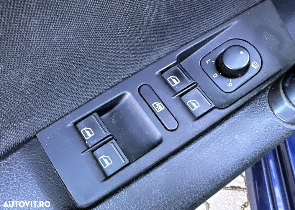 Volkswagen Passat - 29