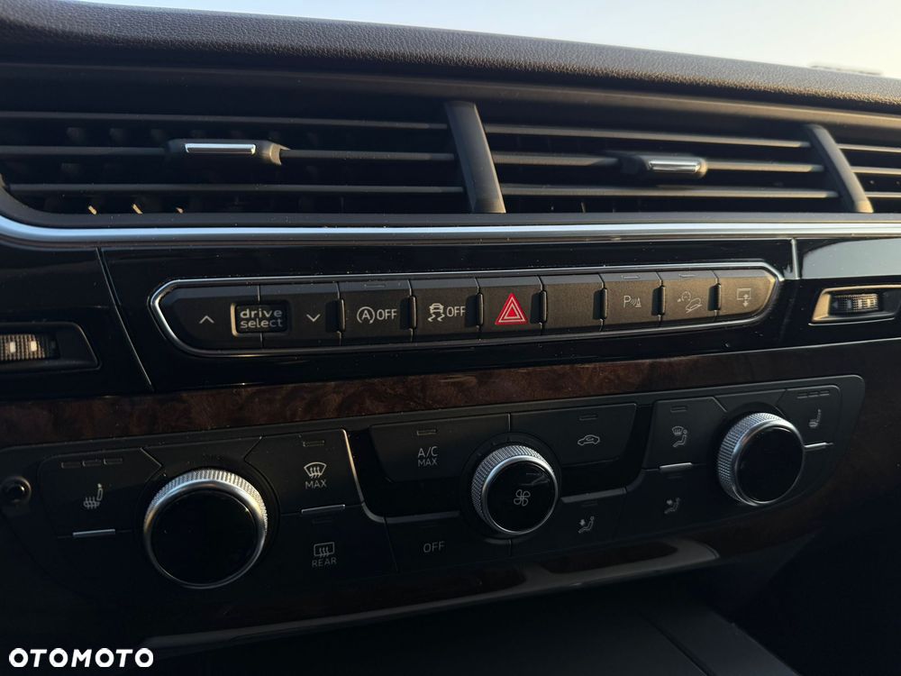 Audi Q7 - 11