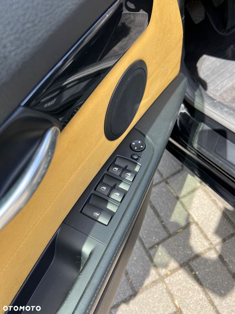 BMW Z4 sDrive20i - 14
