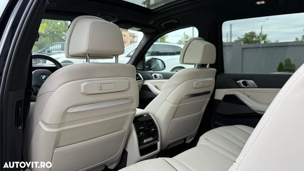 BMW X7 xDrive40d AT MHEV - 11