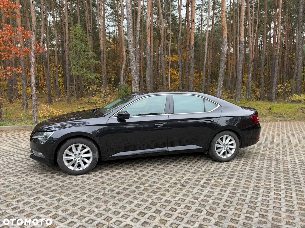 Skoda Superb 2.0 TDI Style - 3