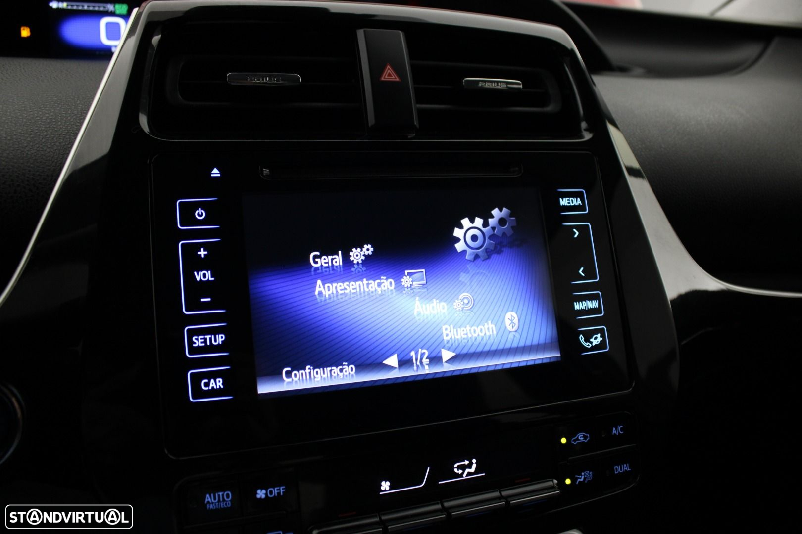Toyota Prius 1.8 Luxury Pele - 16