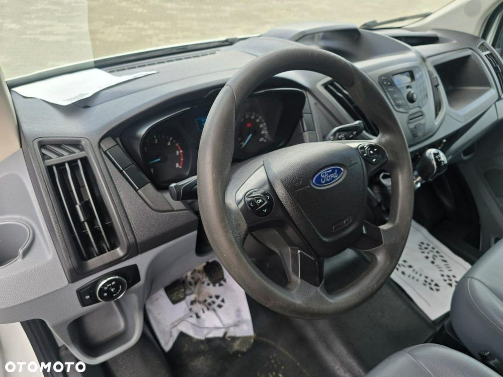 Ford Transit - 27