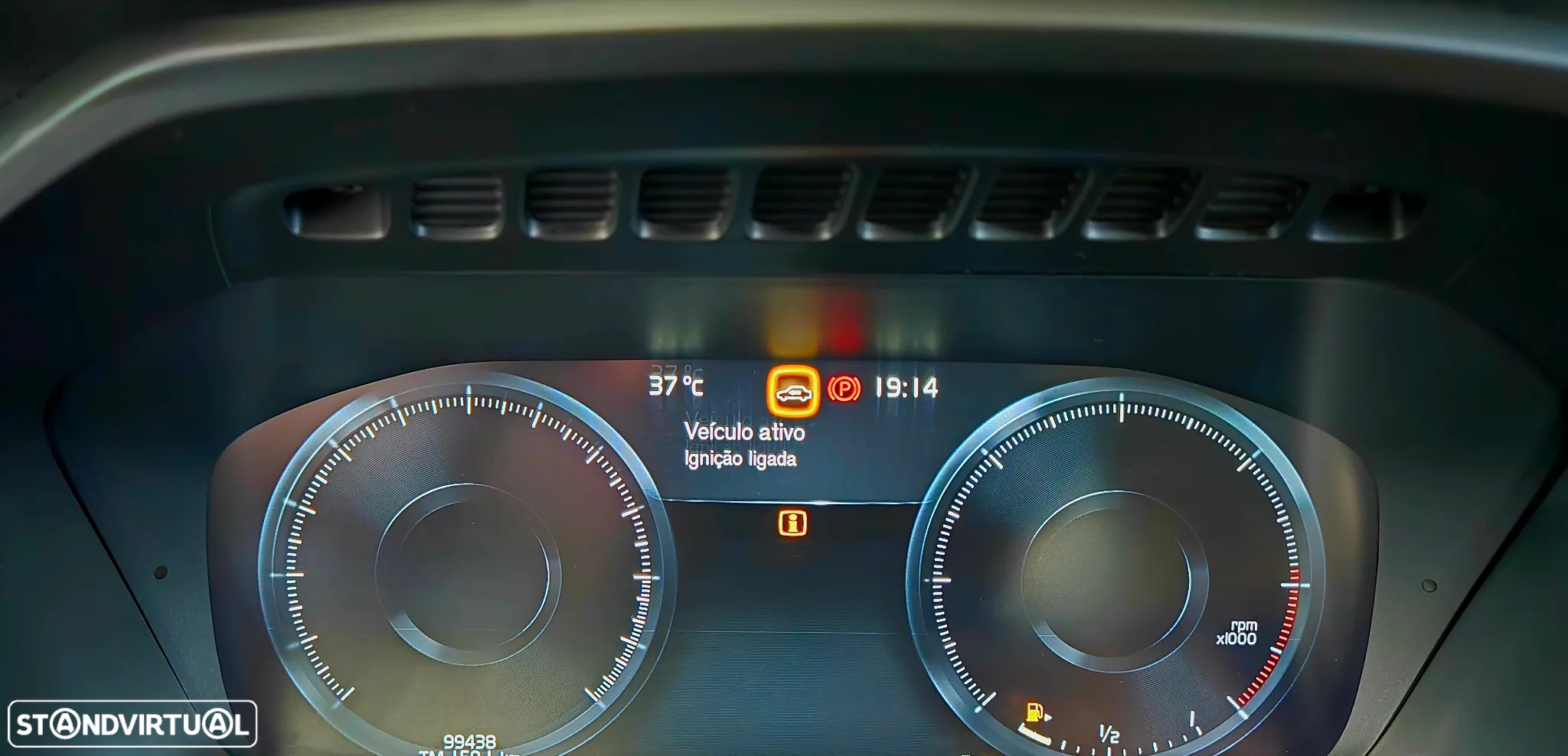 Volvo XC 90 2.0 D5 Inscription AWD - 25