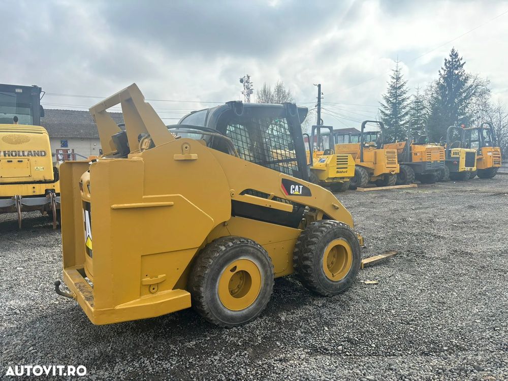 Caterpillar 246C - 6