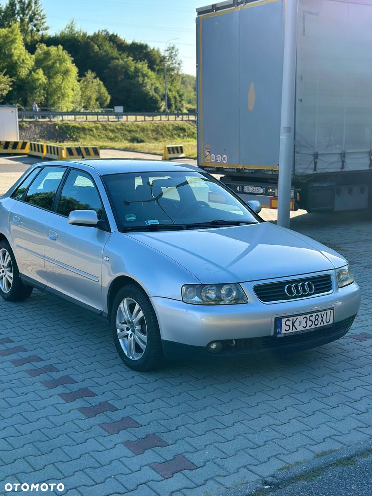 Audi A3 Sportback 1.6 Ambiente - 17