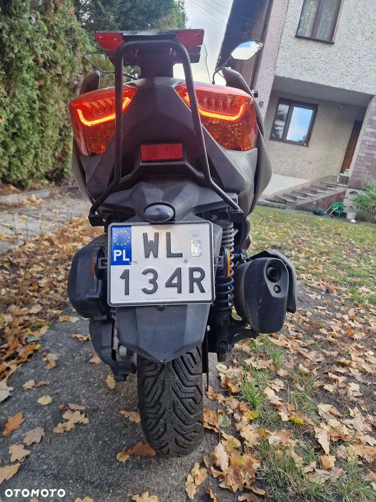 Yamaha X-max - 8