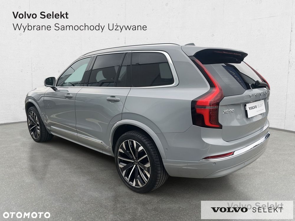 Volvo XC 90 - 9