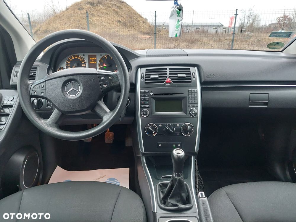 Mercedes-Benz Klasa B 180 BlueEFFICIENCY - 9