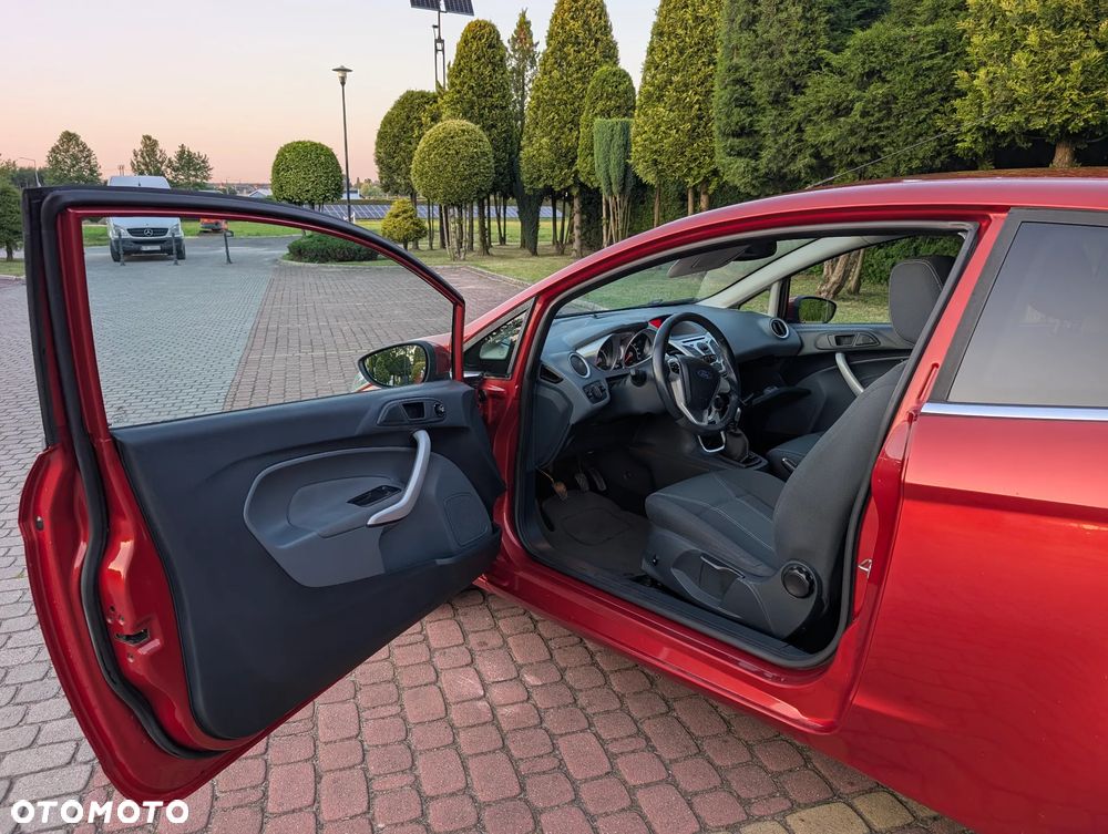 Ford Fiesta 1.25 Titanium - 10