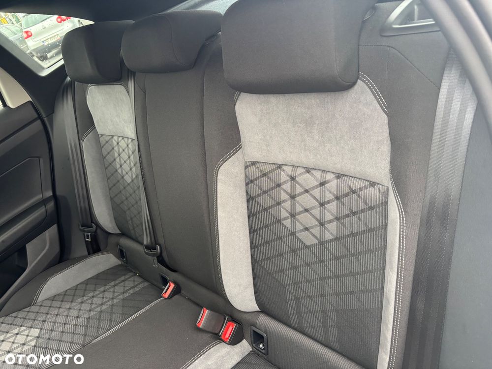 Volkswagen Taigo 1.5 TSI ACT R-Line DSG - 10