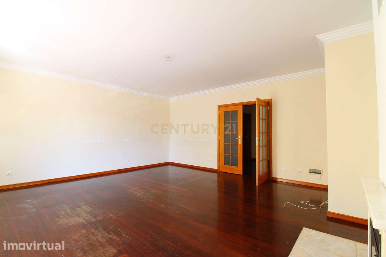Apartamento T3 com garagem, em São Domingos de Rana, Cascais - Grande imagem: 2/50