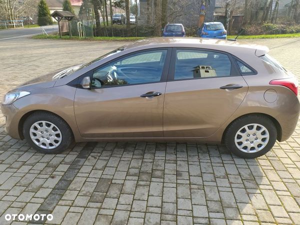 Hyundai i30 1.4 Comfort - 12
