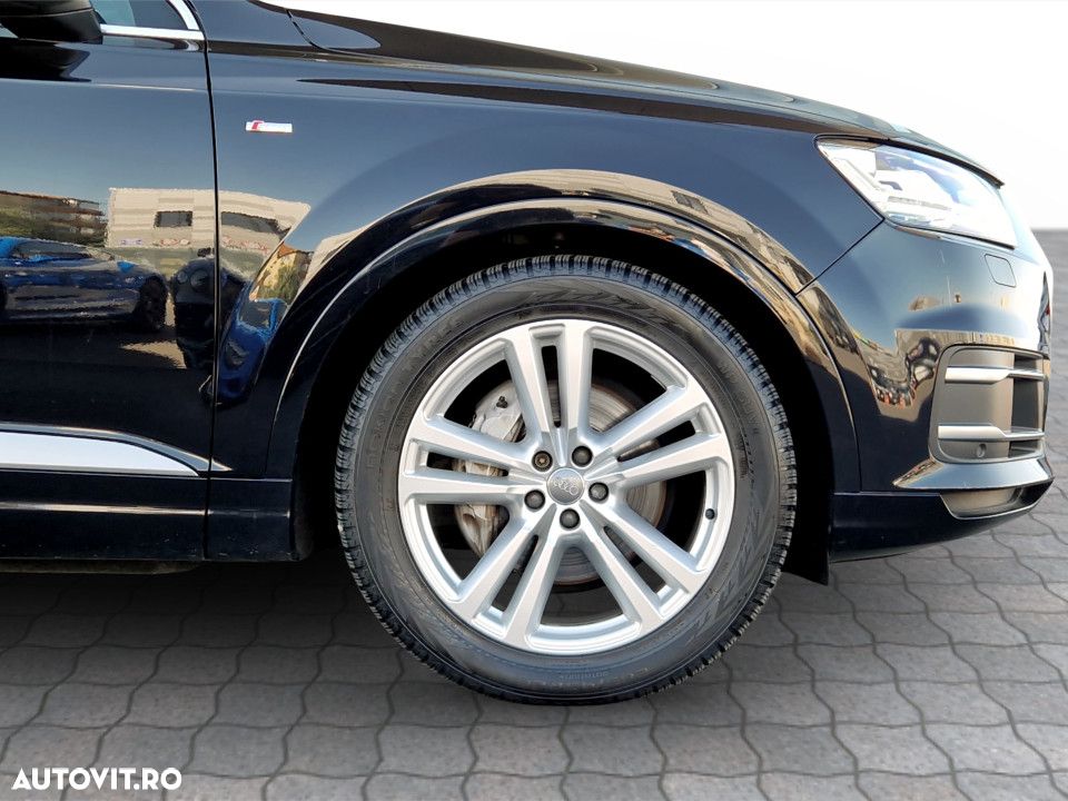 Audi Q7 - 11