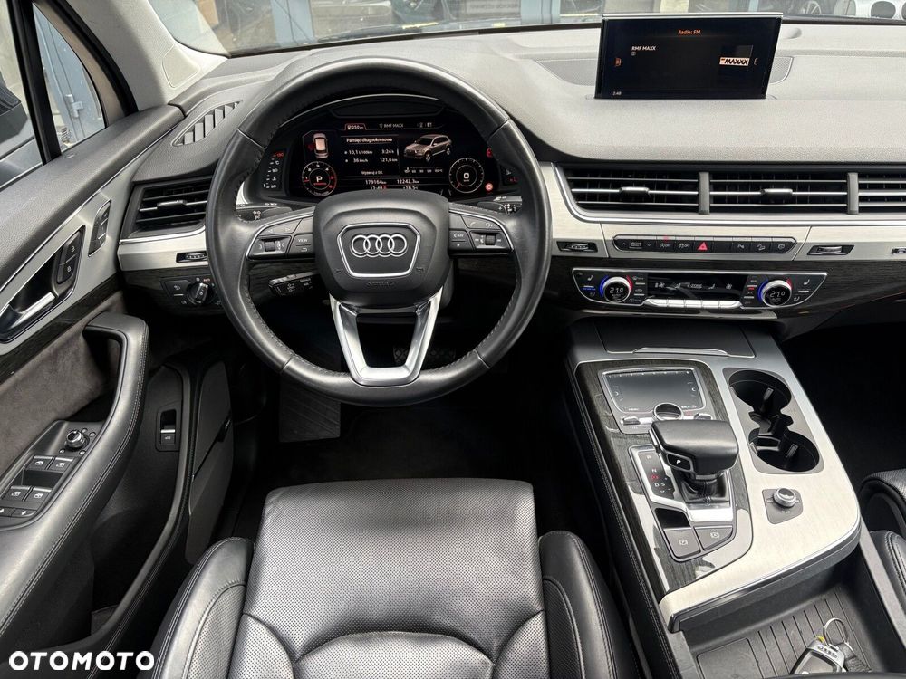 Audi Q7 - 11