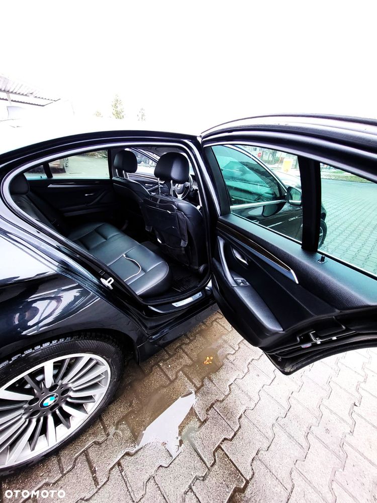 BMW Seria 5 520d xDrive Luxury Line - 22
