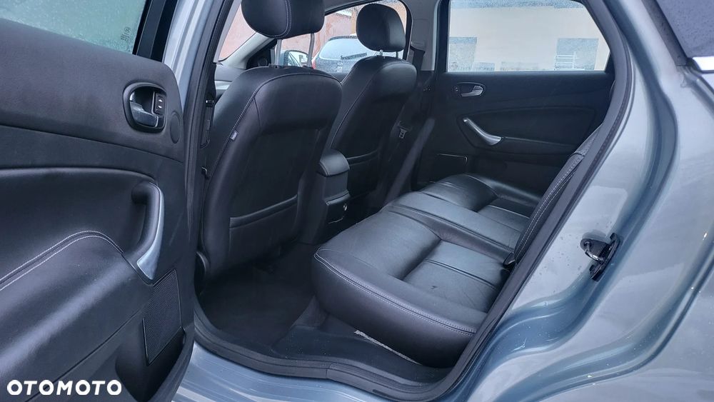 Ford Mondeo 2.5 Black Magic - 15