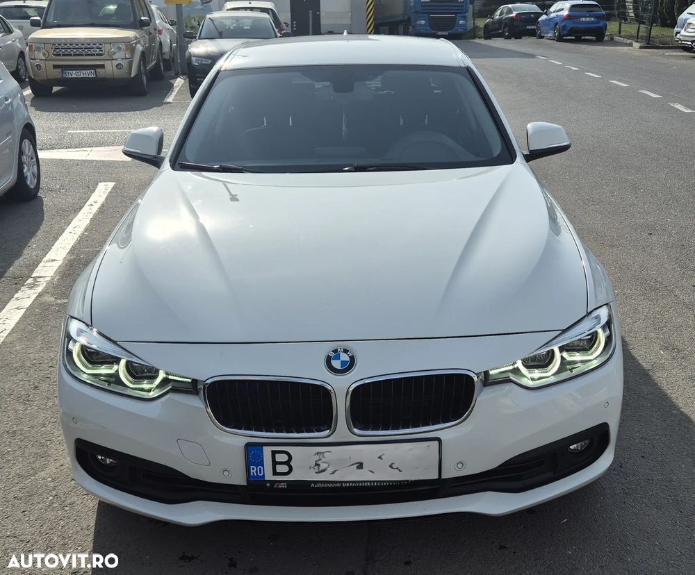 BMW Seria 3 320i Aut. Advantage - 2