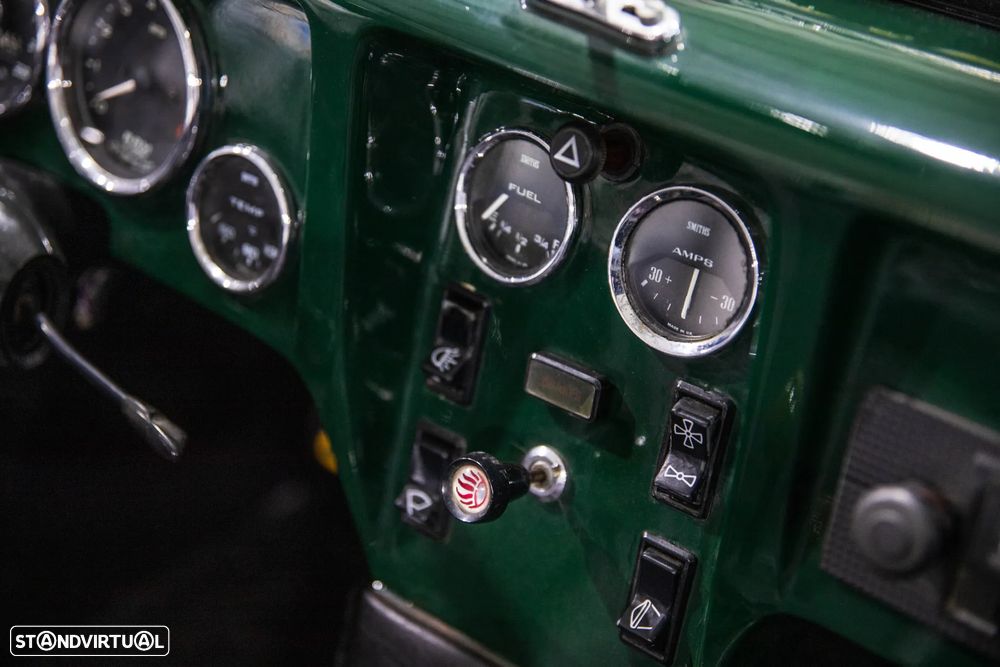 Lotus Super Seven - 24