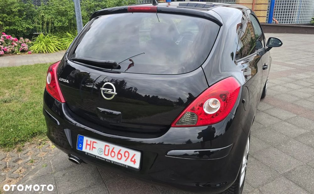 Opel Corsa 1.4 16V Satellite - 14