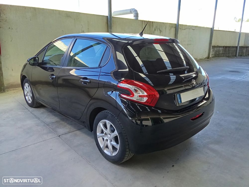 Peugeot 208 1.2 VTi Active - 5