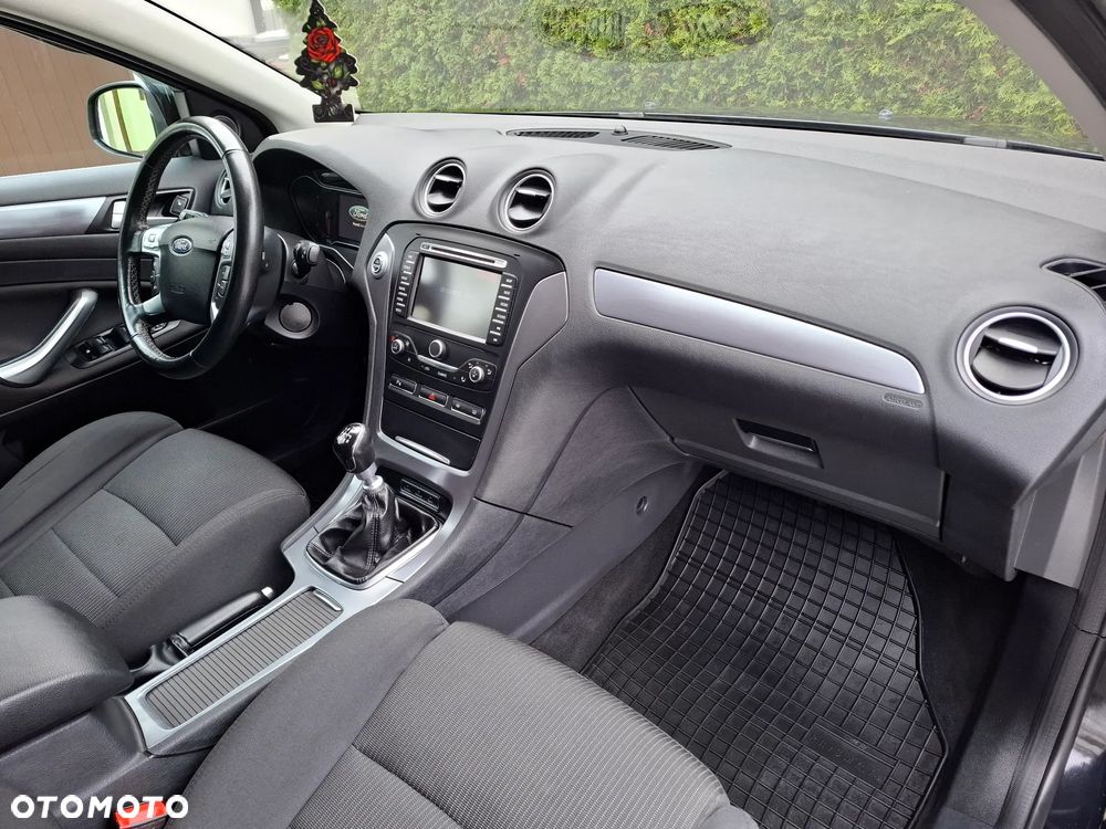 Ford Mondeo 2.2 TDCi Titanium X - 16