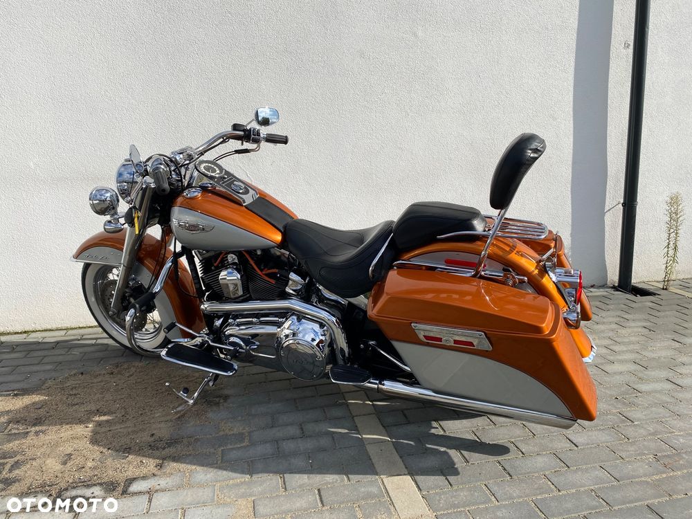 Harley-Davidson Softail Deluxe - 13