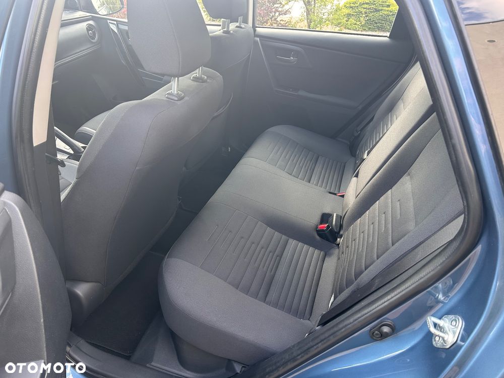 Toyota Auris - 30