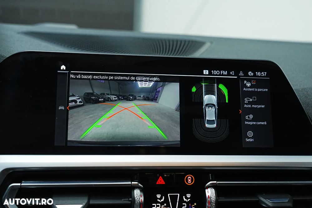 BMW Seria 3 320i AT - 29