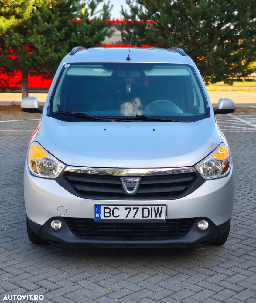 Dacia Lodgy 2015 photo 2
