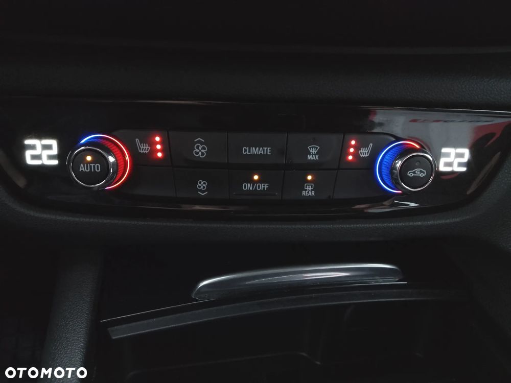 Opel Insignia 1.5 T Elite S&S - 23