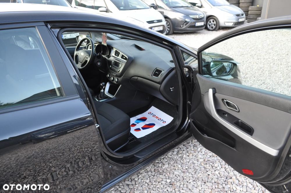 Kia Ceed 1.4 CVVT Attract - 13