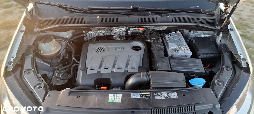 Volkswagen Sharan 2.0 TDI Comfortline DSG - 24