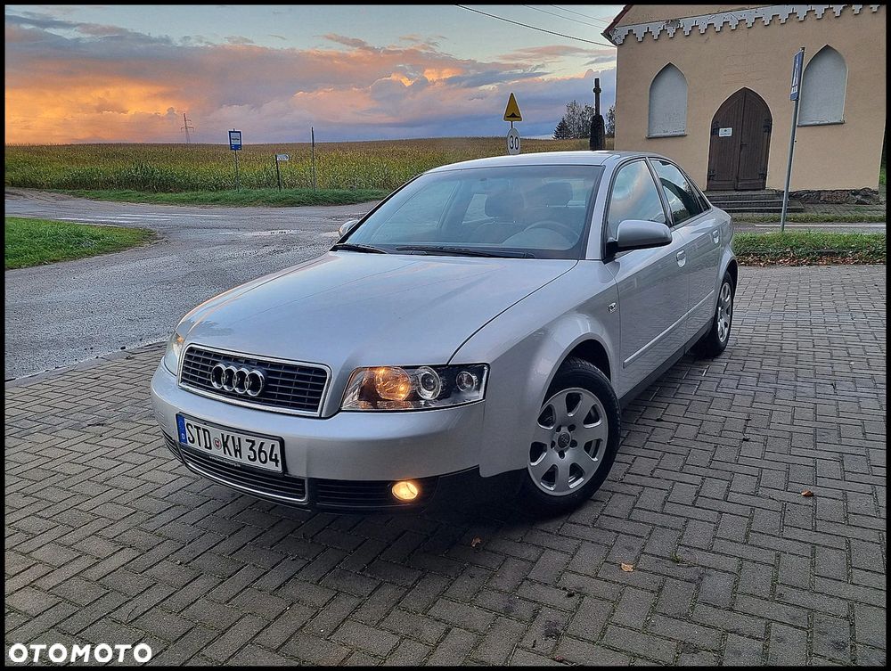 Audi A4 Limousine