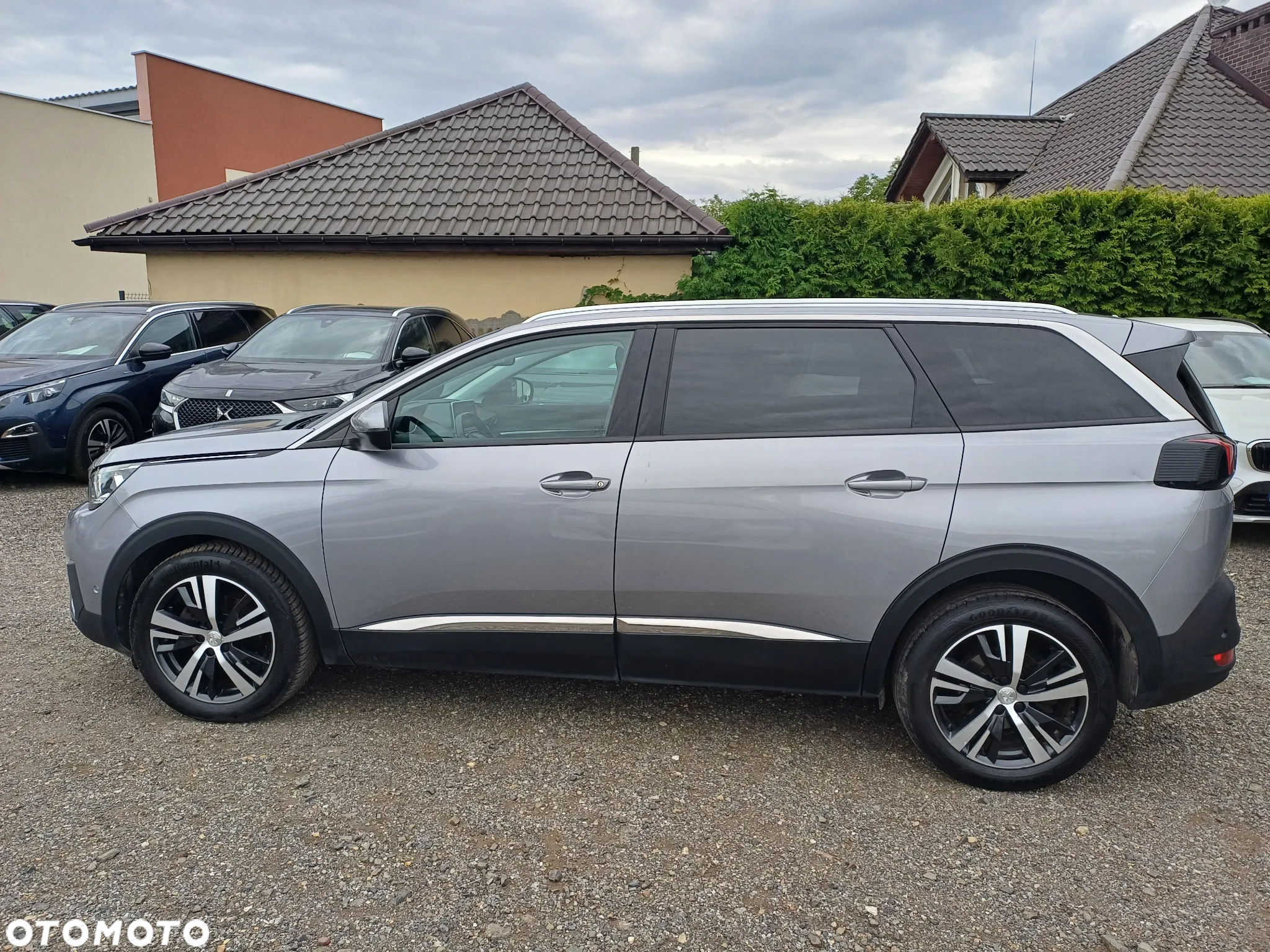Peugeot 5008 1.2 PureTech Allure S&S - 3