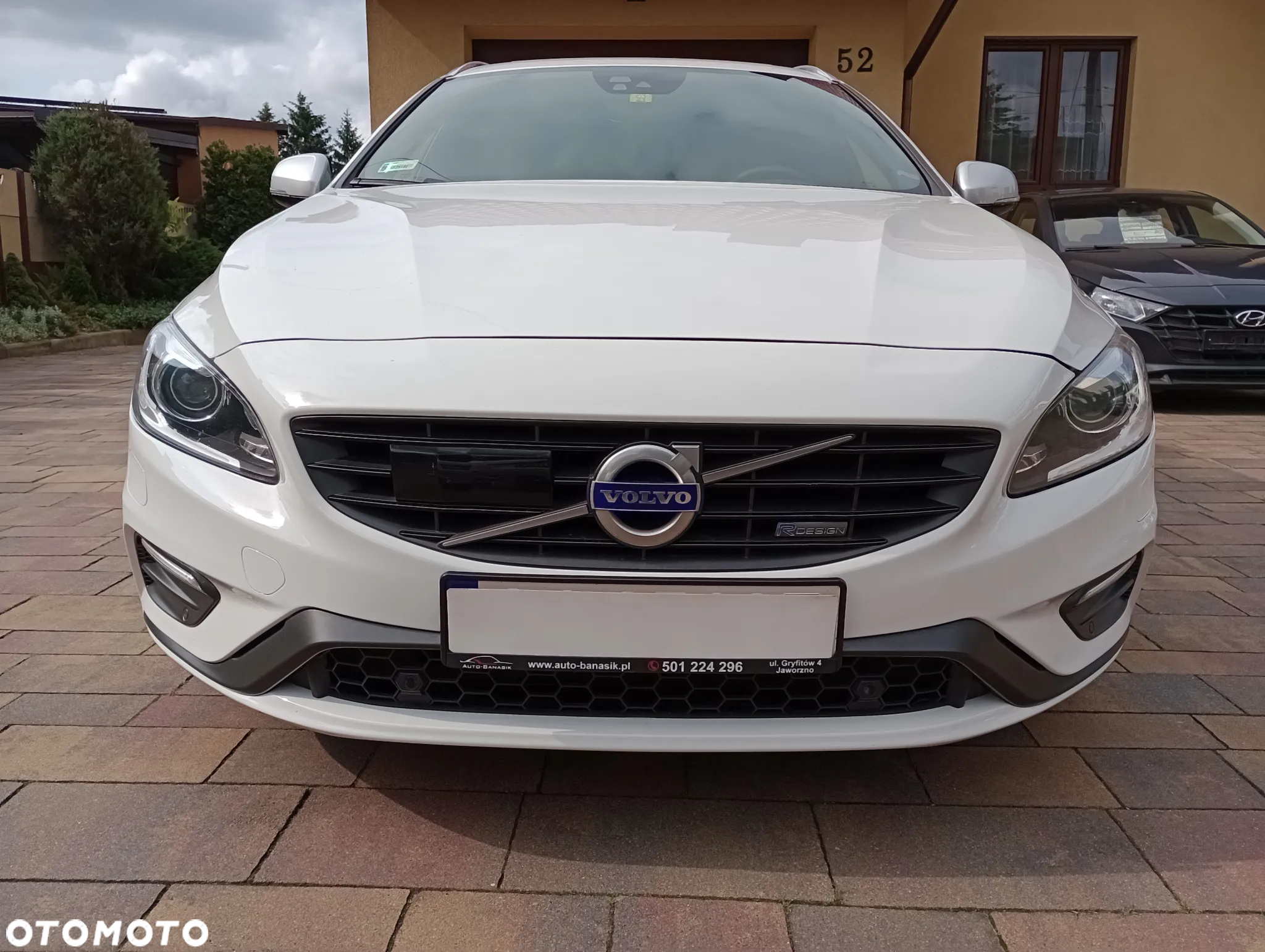 Volvo V60 D5 AWD R-Design Summum - 11