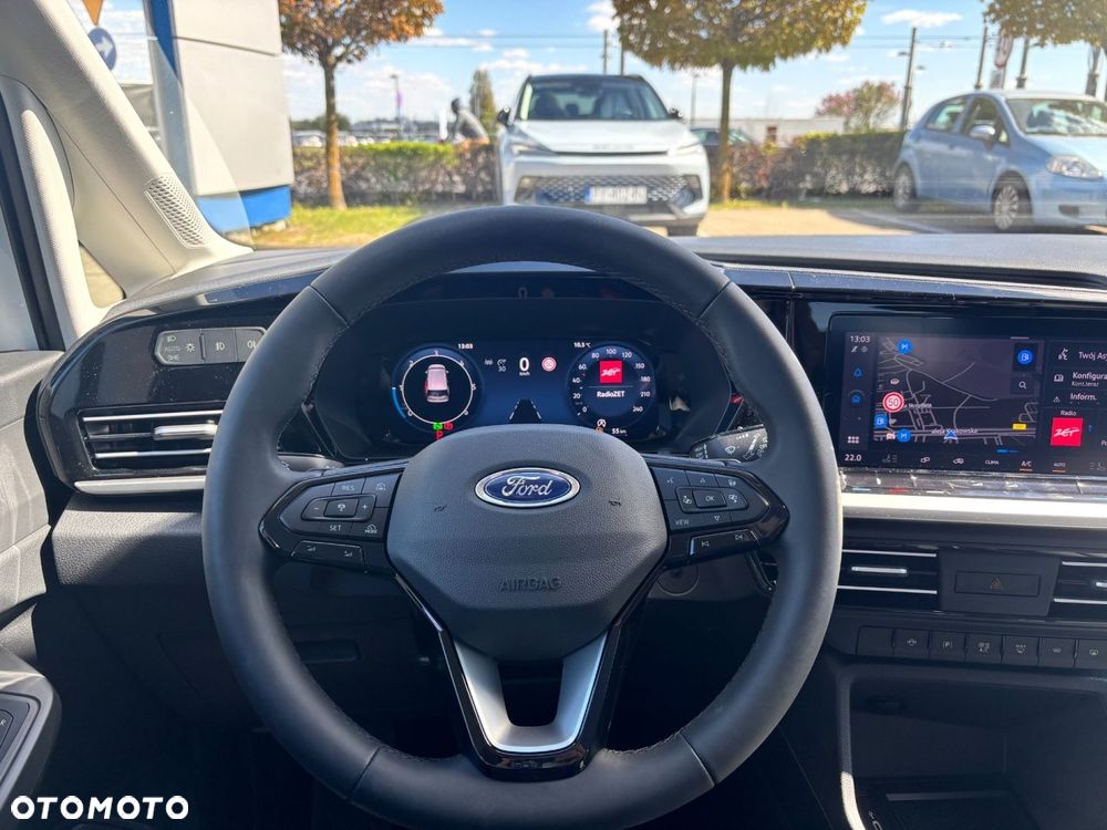 Ford Tourneo Connect Grand - 13