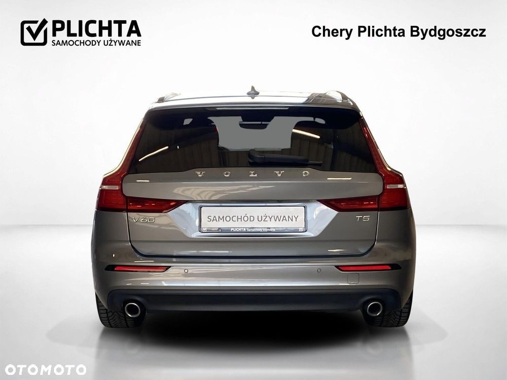 Volvo V60 T5 Momentum Pro - 5