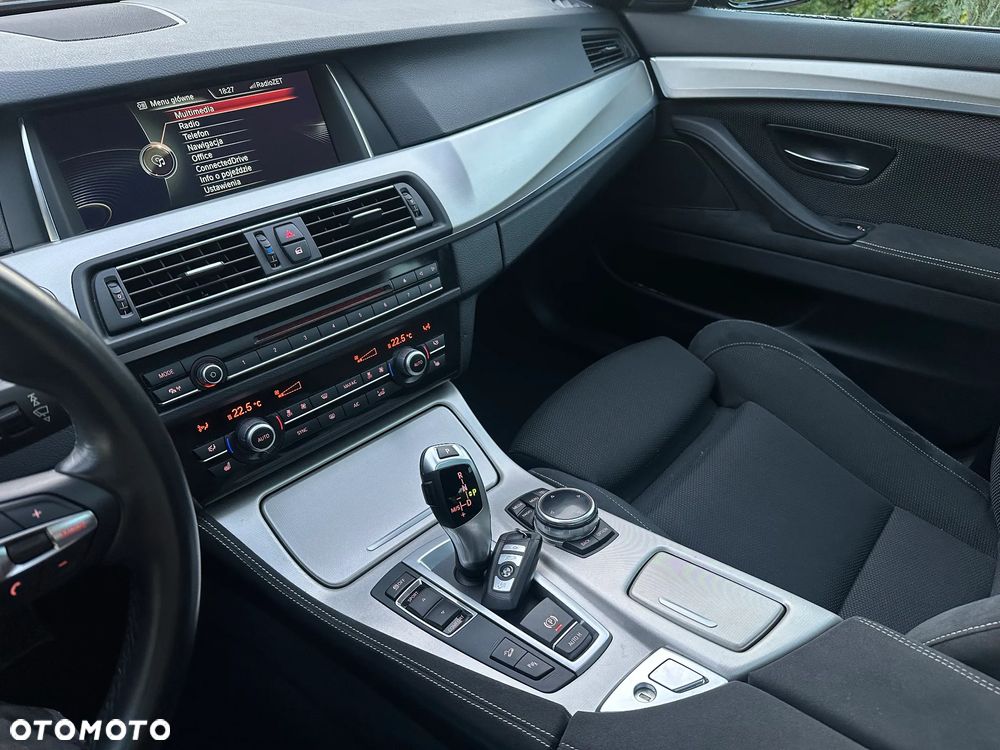 BMW Seria 5 520d xDrive - 8