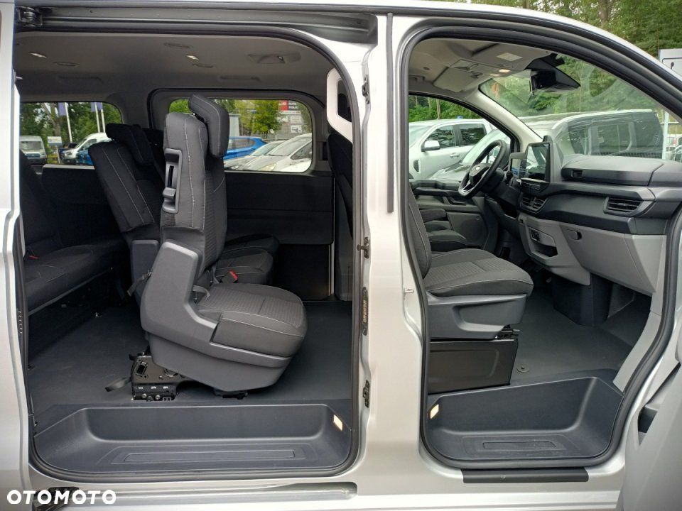 Ford Transit Custom - 11