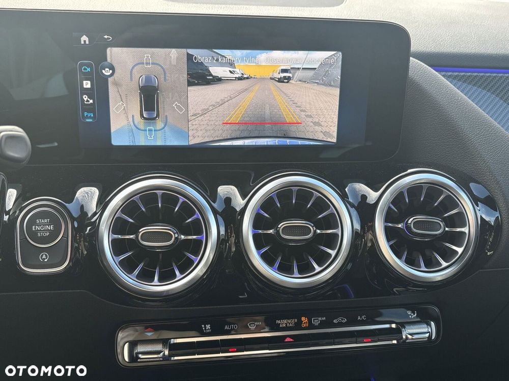 Mercedes-Benz GLA 200 AMG Line - 24